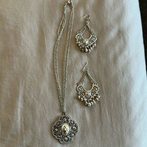 Two-piece jewelry, set necklace and earrings